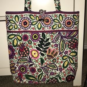 Vera Bradley tote bag